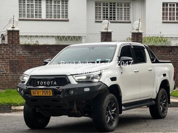 2023 - Toyota  HILUX REVO