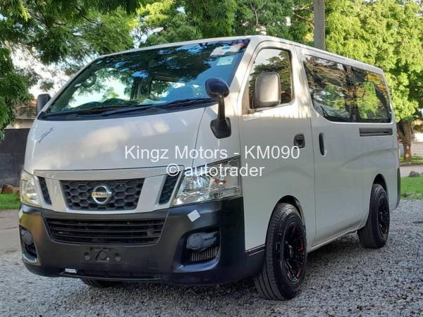 2015 - Nissan  NV350