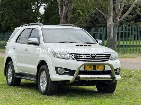 2015 - Toyota  Fortuner