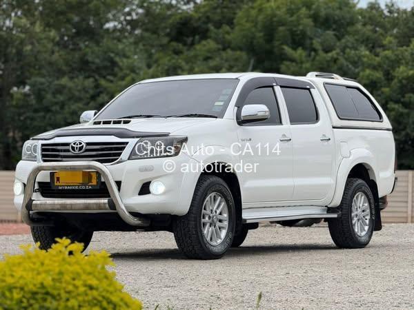 2014 - Toyota  Hilux