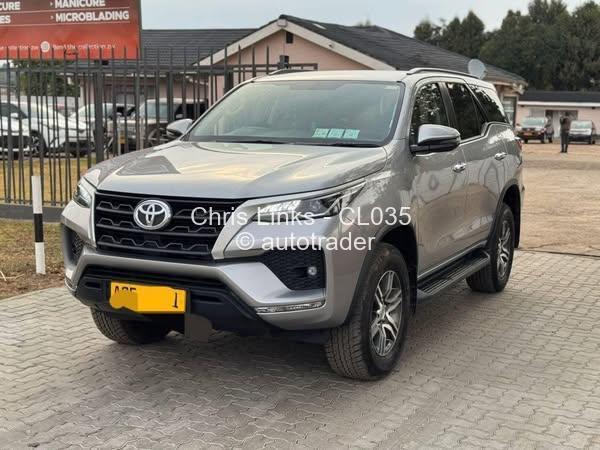 2022 - Toyota  Fortuner