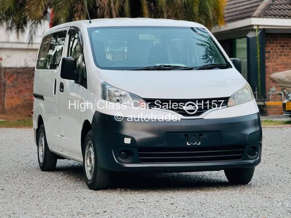 2016 - Nissan  NV200