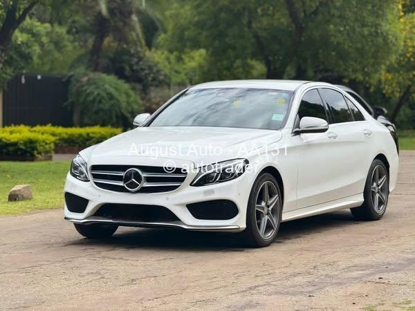 2016 - Mercedes Benz C200