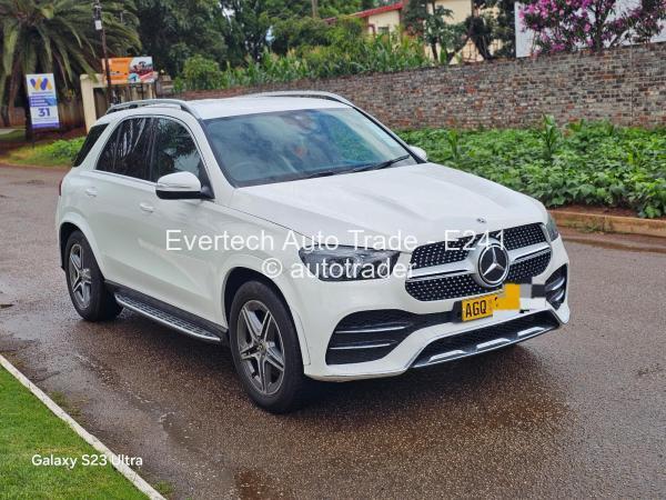 2020 - Mercedes Benz GLE