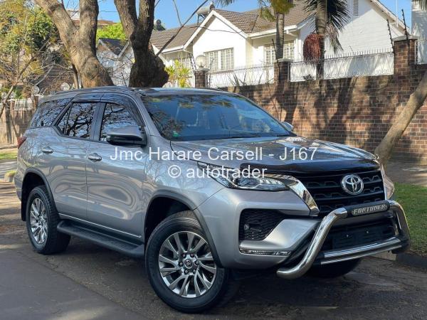 2021 - Toyota  Fortuner