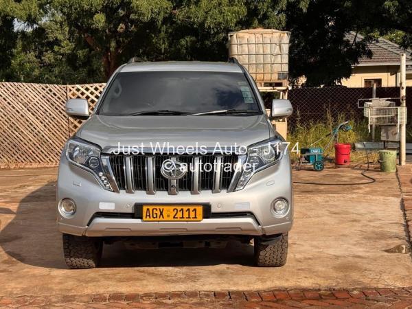 2016 - Toyota  Land Cruiser Prado