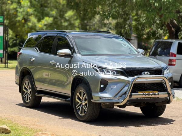 2023 - Toyota  Fortuner