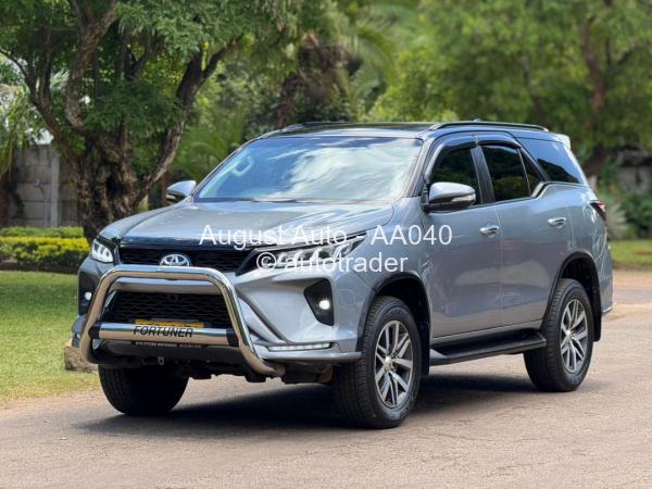 2023 - Toyota  Fortuner