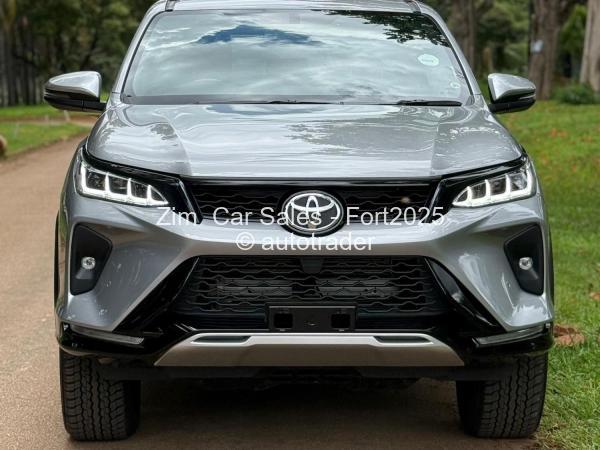 2025 - Toyota  Fortuner