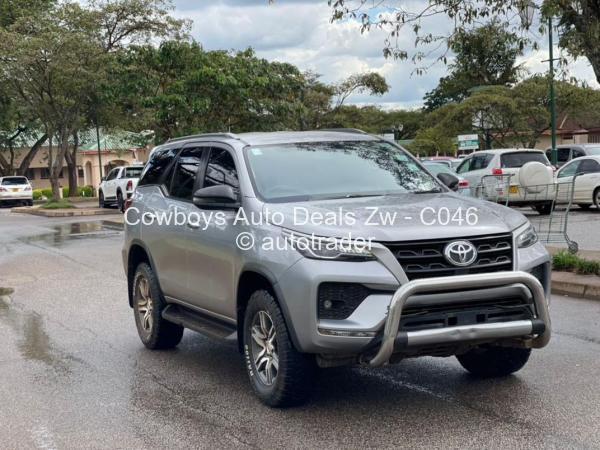 2021 - Toyota  Fortuner