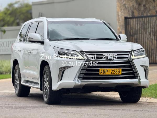 2019 - Lexus  LX