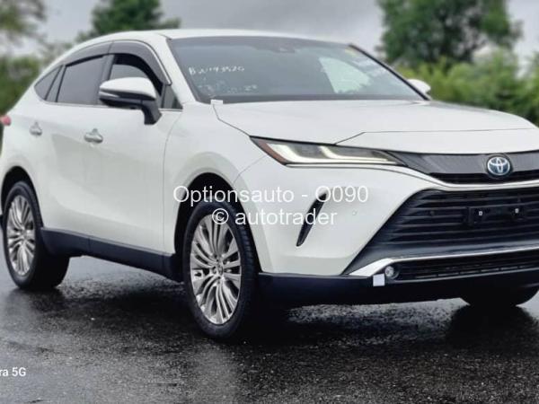 2020 - Toyota  Harrier