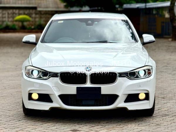 2015 - BMW 320i