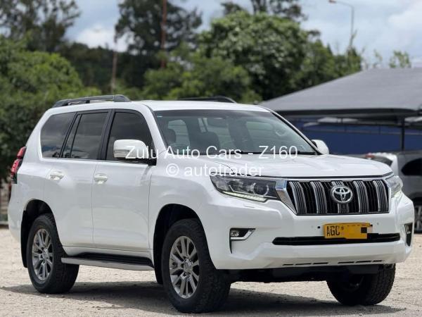 2019 - Toyota  Landcruiser 200 VX