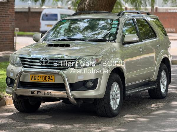 2013 - Toyota  Fortuner