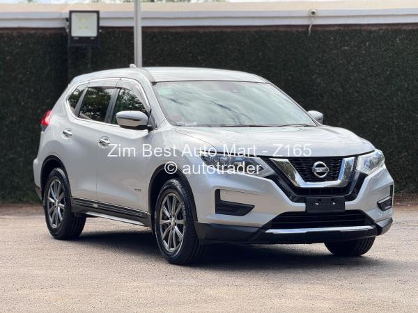 2020 - Nissan  Xtrail