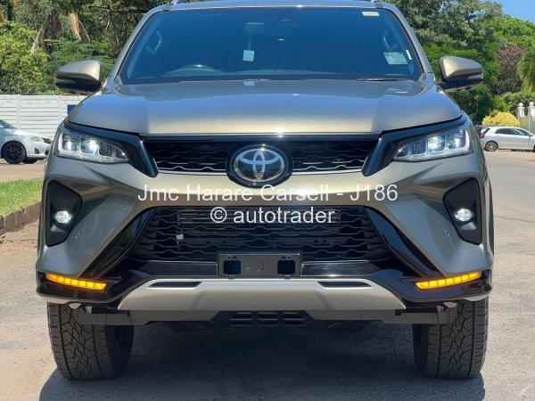 2024 - Toyota  Fortuner