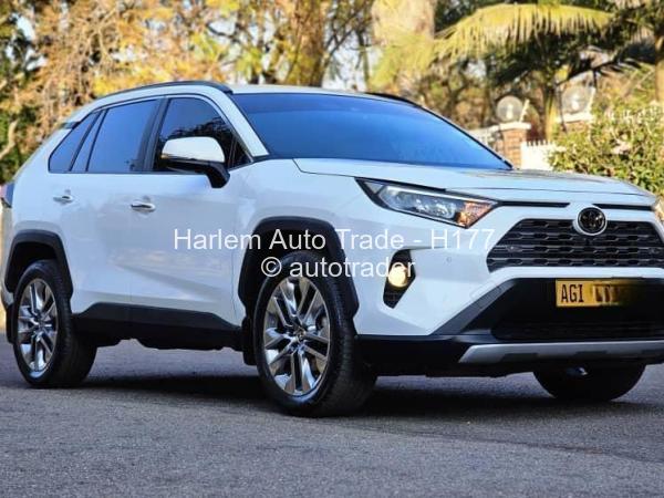 2019 - Toyota  RAV4