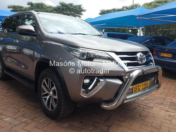 2019 - Toyota  Fortuner