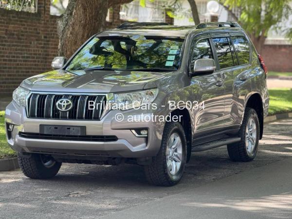 2022 - Toyota  Land Cruiser Prado