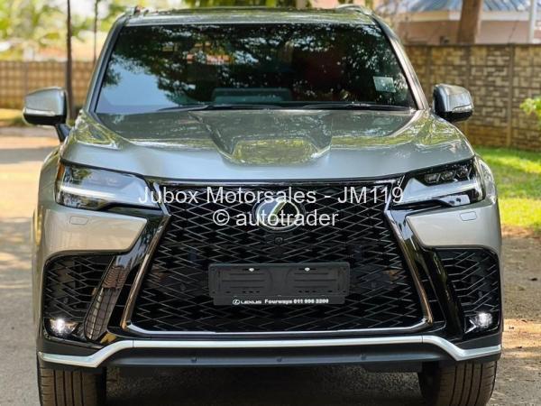 2024 - Lexus  LX 500D