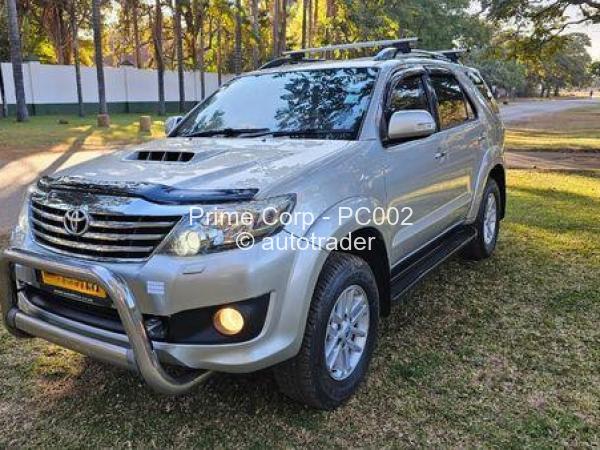 2012 - Toyota  Fortuner