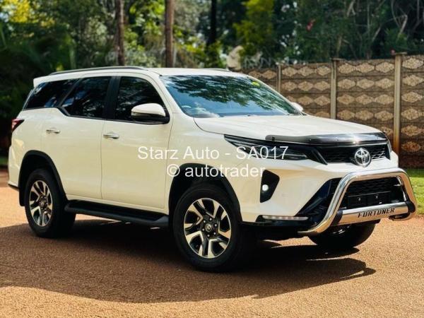 2023 - Toyota  Fortuner