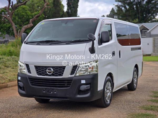 2015 - Nissan  NV350