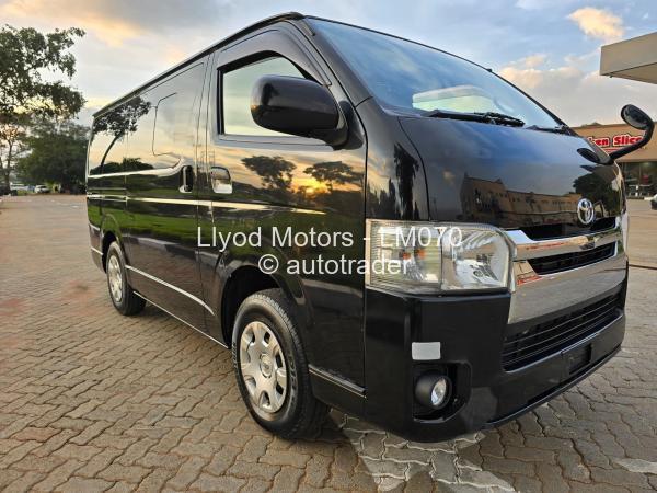 2015 - Toyota  Hiace