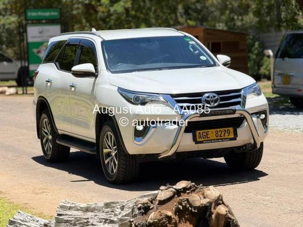 2018 - Toyota  Fortuner