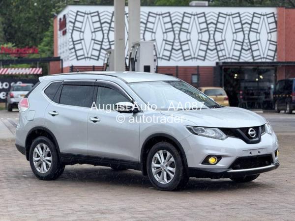 2016 - Nissan  Xtrail