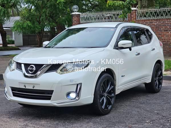 2016 - Nissan  Xtrail