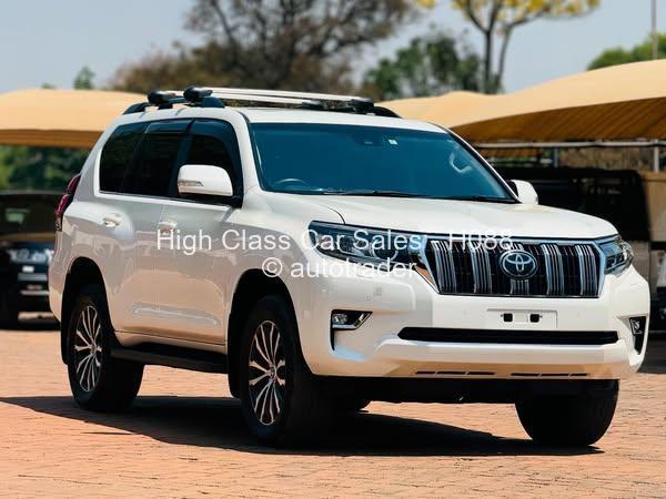 2019 - Toyota  Prado