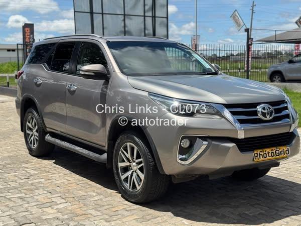 2017 - Toyota  Fortuner