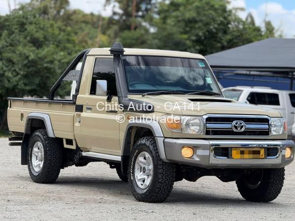 2020 - Toyota  Land Cruiser 79