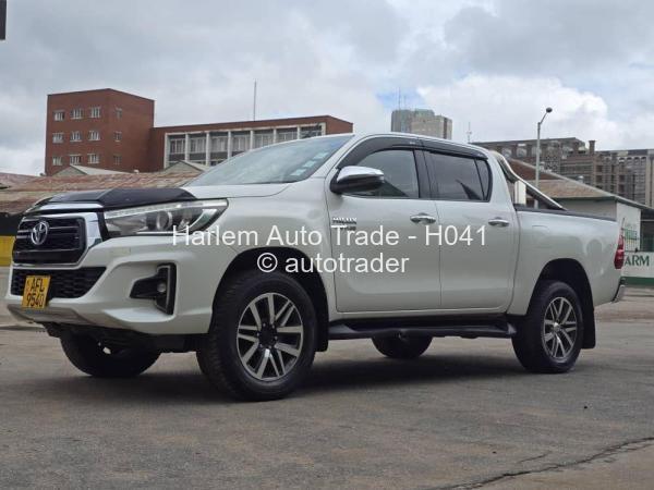 2018 - Toyota  Hilux