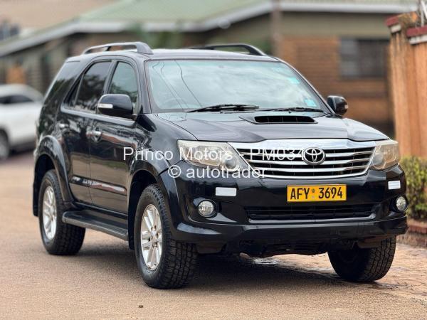 2012 - Toyota  Fortuner