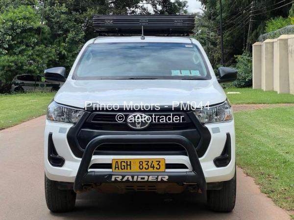 2024 - Toyota  HILUX GD6