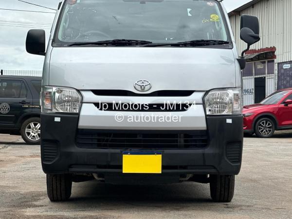 2016 - Toyota  Hiace