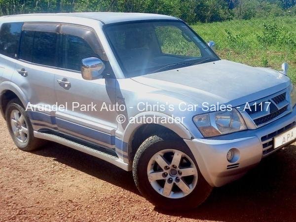 2005 - Mitsubishi  Pajero