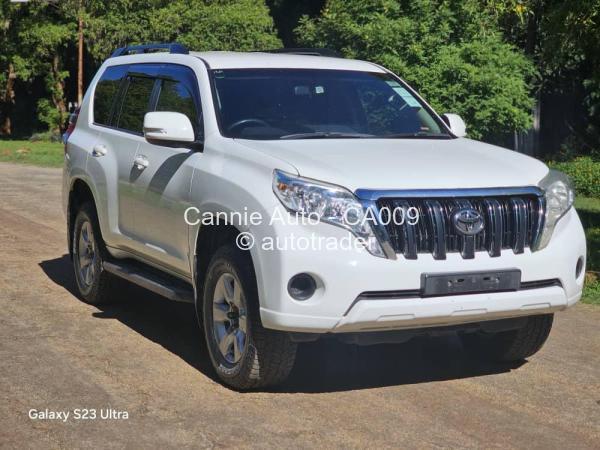 2017 - Toyota  Land Cruiser Prado