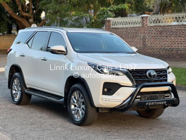 2022 - Toyota  Fortuner