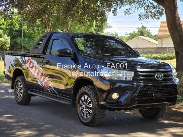 2018 - Toyota  Hilux