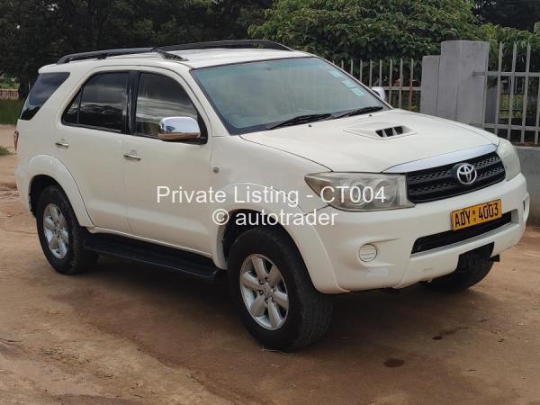 2010 - Toyota  Fortuner