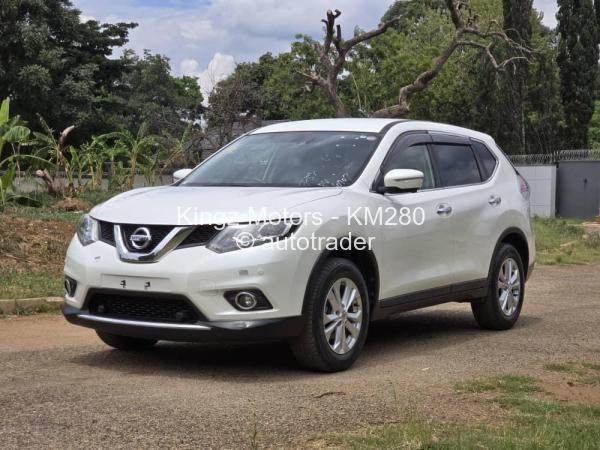 2014 - Nissan  X-Trail