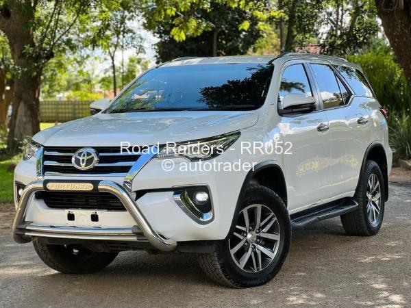 2018 - Toyota  Fortuner