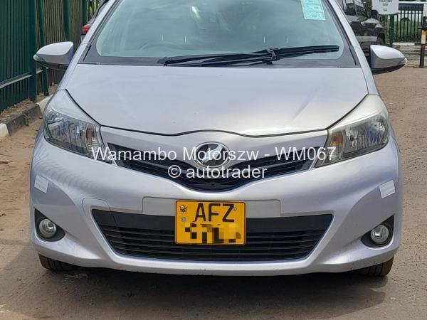 2014 - Toyota  Vitz