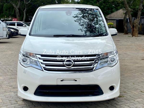 2017 - Nissan  Serena