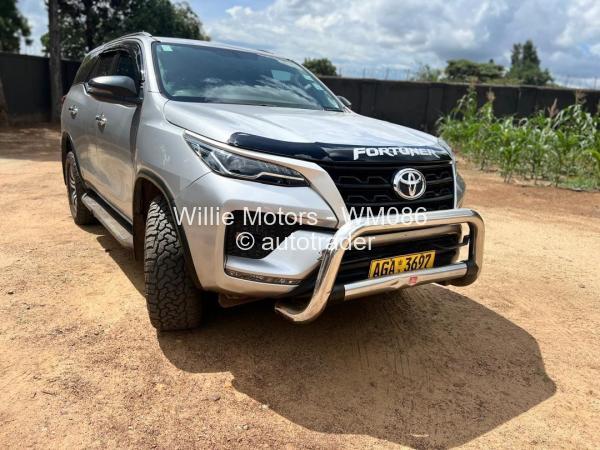 2014 - Toyota  Fortuner