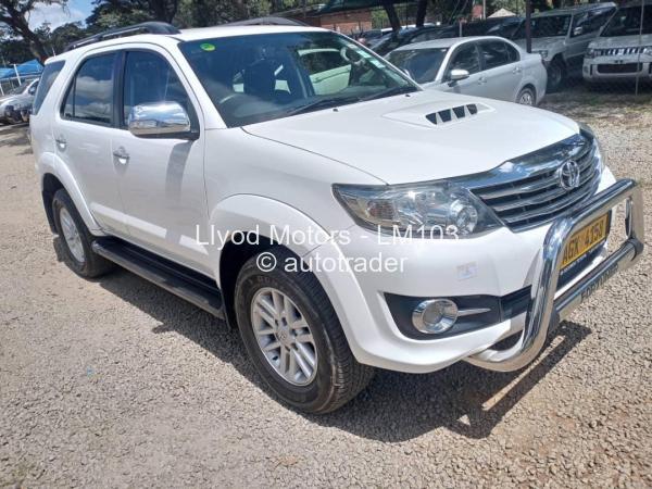 2015 - Toyota  Fortuner